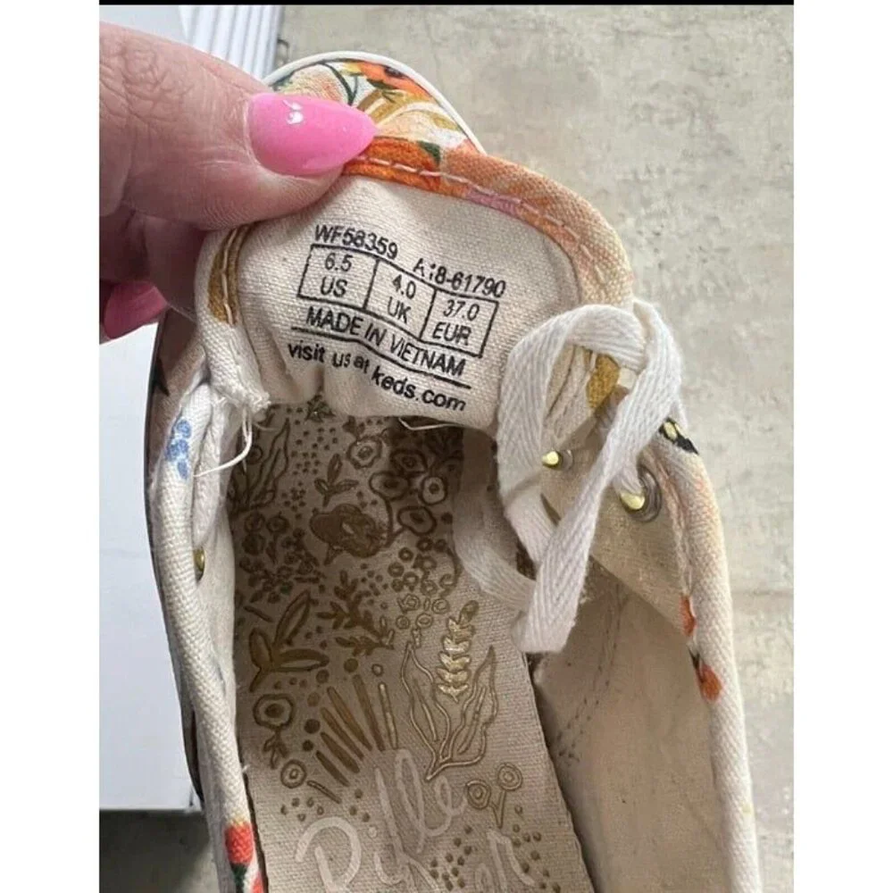 KEDS Rifle Paper Co Woman 6.5 Lively Floral Garden Print Canvas Lace Up Sneakers